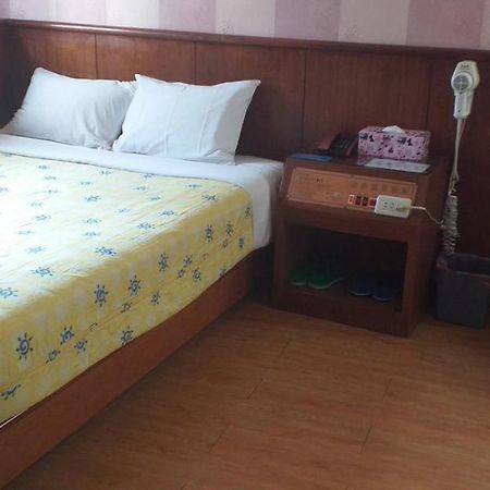 Jin Ge Hot Spring Hotel Джиаоси Екстериор снимка