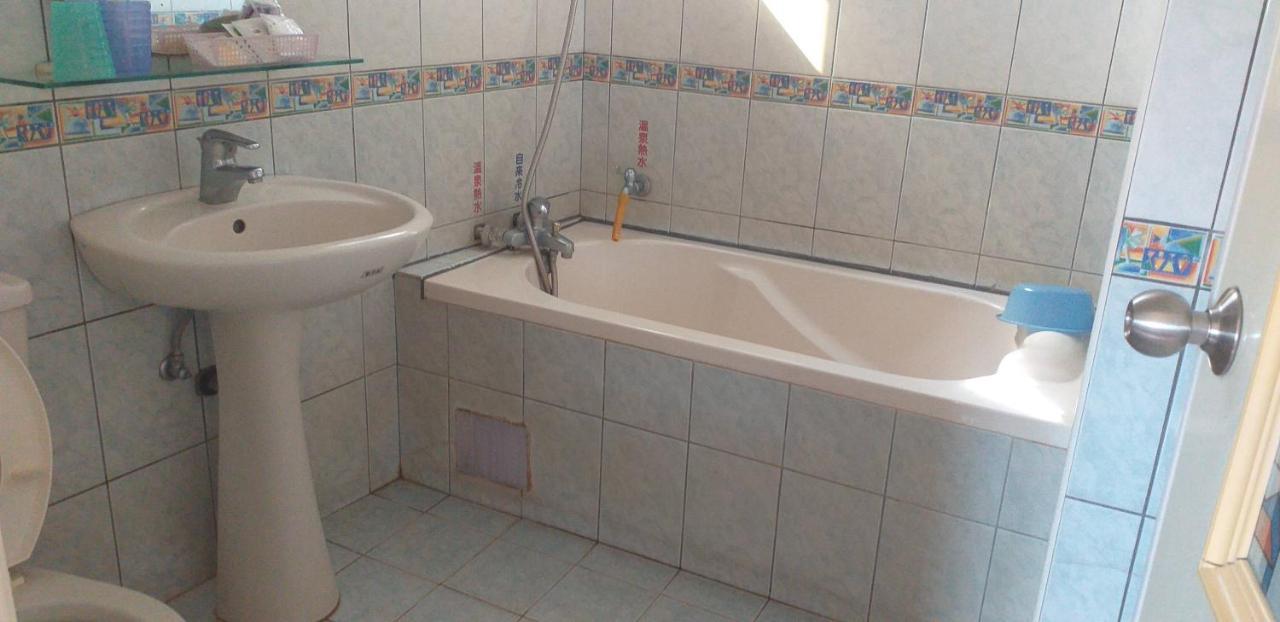 Jin Ge Hot Spring Hotel Джиаоси Екстериор снимка
